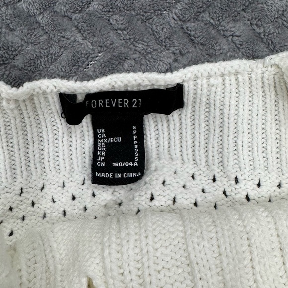 Forever 21 White Ruffled Peplum Blouse - Picture 15 of 16